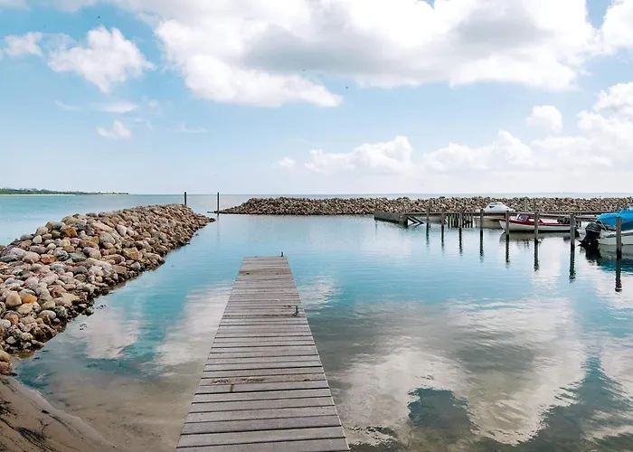 Two-bedroom In Haderslev 12 *